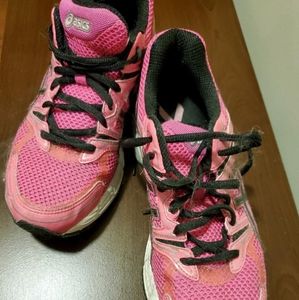 Asics pink ribbon shoes